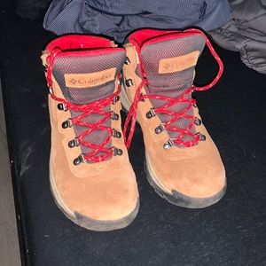 Columbia Hiking boots